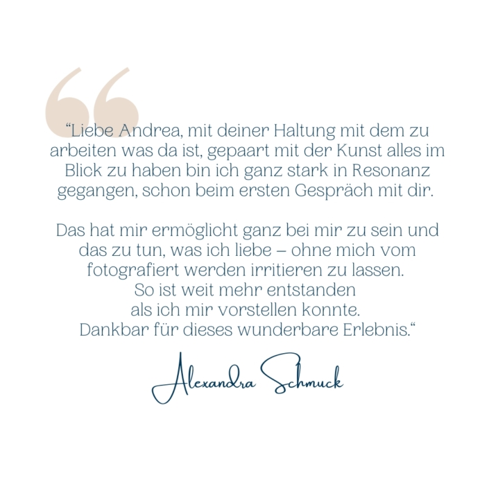 Kundenfeedback Bewertung Alexandra Schmuck Portrait Businessportrait Foto Woman Frau Mann Men übermich Website people bild shooting fotografie fotograf wien fotografie niederösterreich