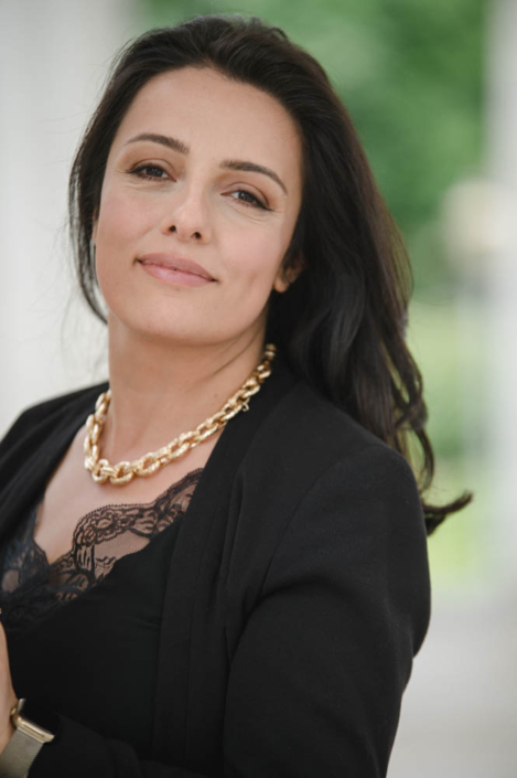 Soul_Brand_golriz_rayal Self-Discovery Portrait während Soul Brand Mentoring – authentische Fotografie in Wien