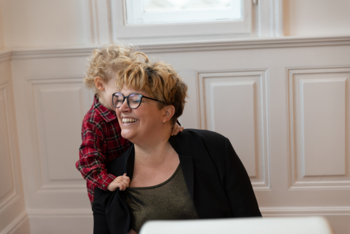 soulpicture.at Familienporträt im Freien – Soul Brand Fotografie für persönliche Erinnerungen in Niederösterreich